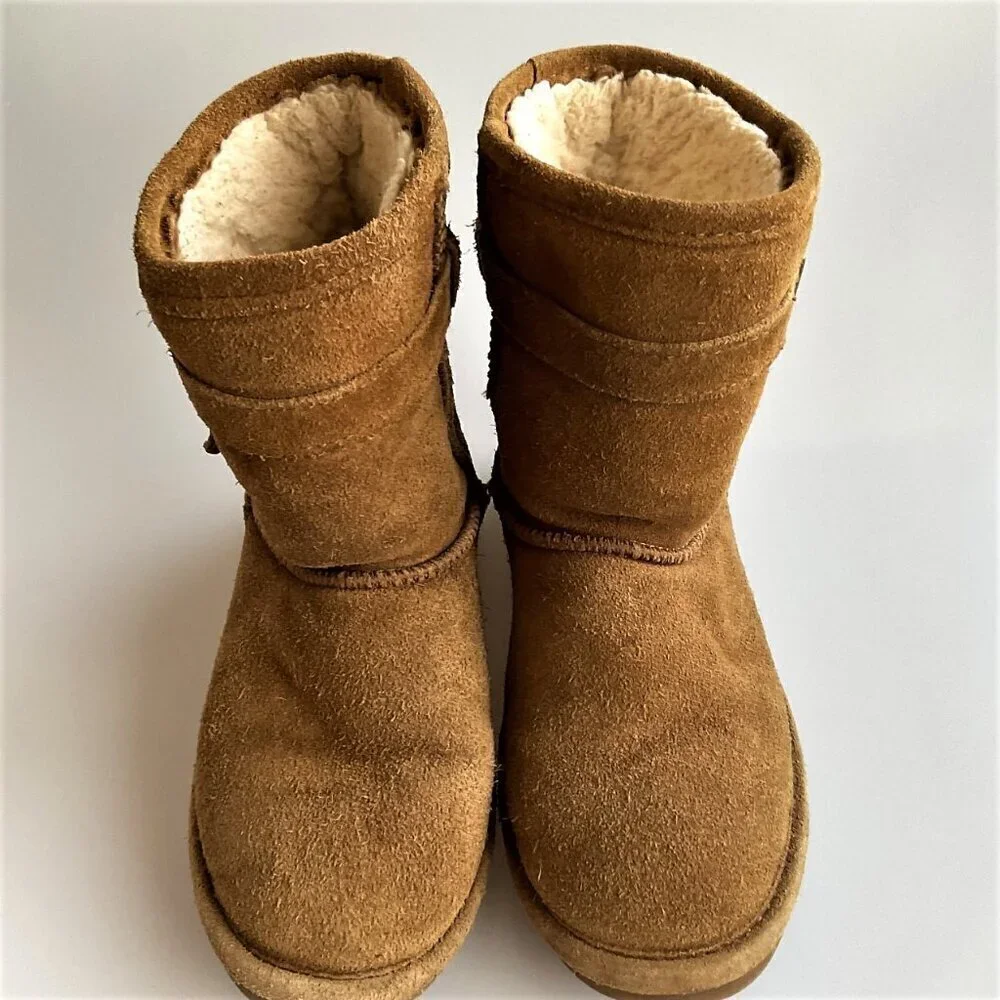 BEARPAW  BOOTS GIRLS SIZE 1 GUC